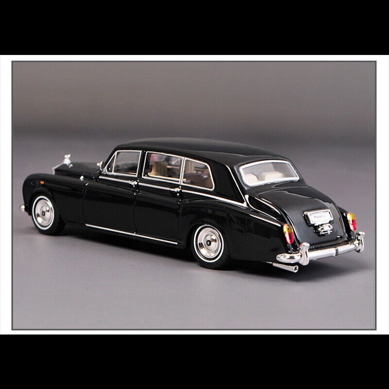 DCM 1:64 Scale Diecast Car Model Rolls-Royce Phantom VI Black