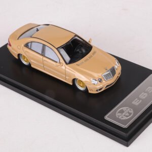 MK 1:64 For Benz E63 W211 Classic Sports Sedan Model Diecast Metal Car Model