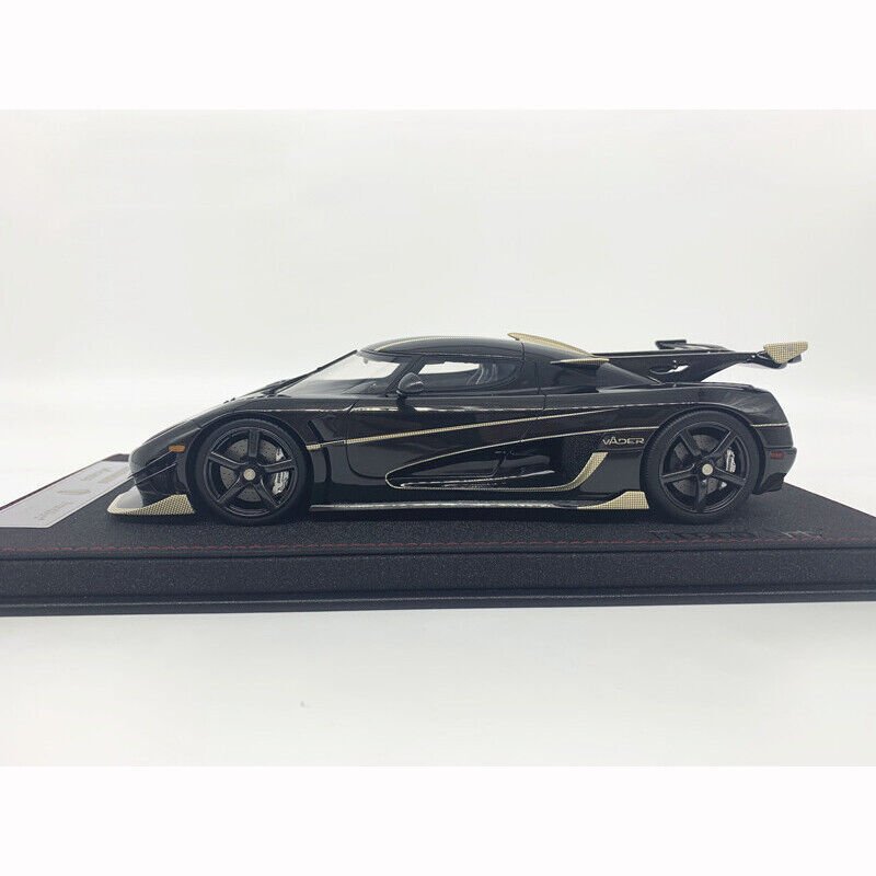 FrontiArt 1:18 Scale Koenigsegg Agera FE Vader Car Model Limited Carbon Toys