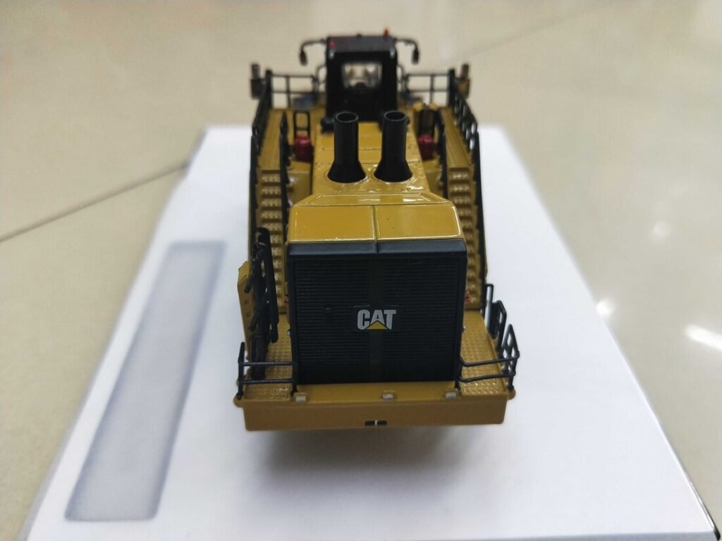 DM 1:125 For Cat 994K Loader Alloy Vehicle Forklift Model 85535 Gifts Souvenir