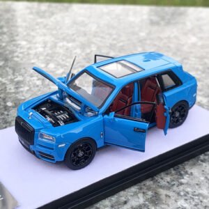 DCM 1:64 Scale Rolls-Royce Curinan Extended Car Model SUV