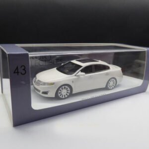 1:43 Resin simulation car model Lincoln MKS 2012 gift collection