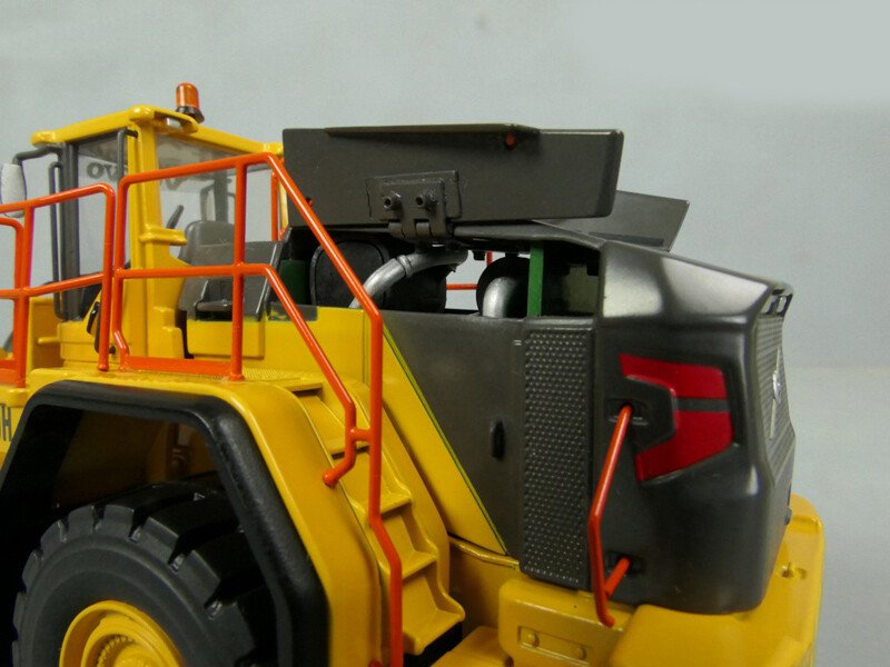 1:50 Vol~vo L350H Wheel Loader Alloy Engineering Vehicle Model Gifts Souvenir