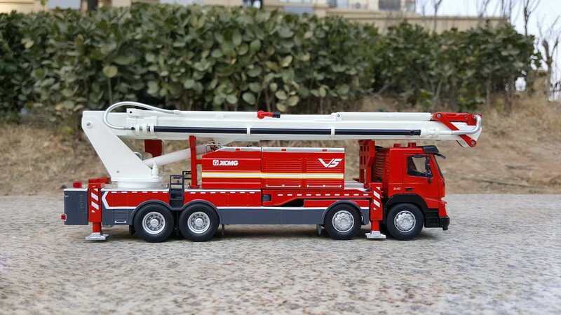 1:50 XCMG JP72/S5 JET Fire Truck Diecast Model