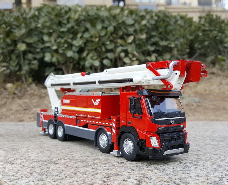 1:50 XCMG JP72/S5 JET Fire Truck Diecast Model