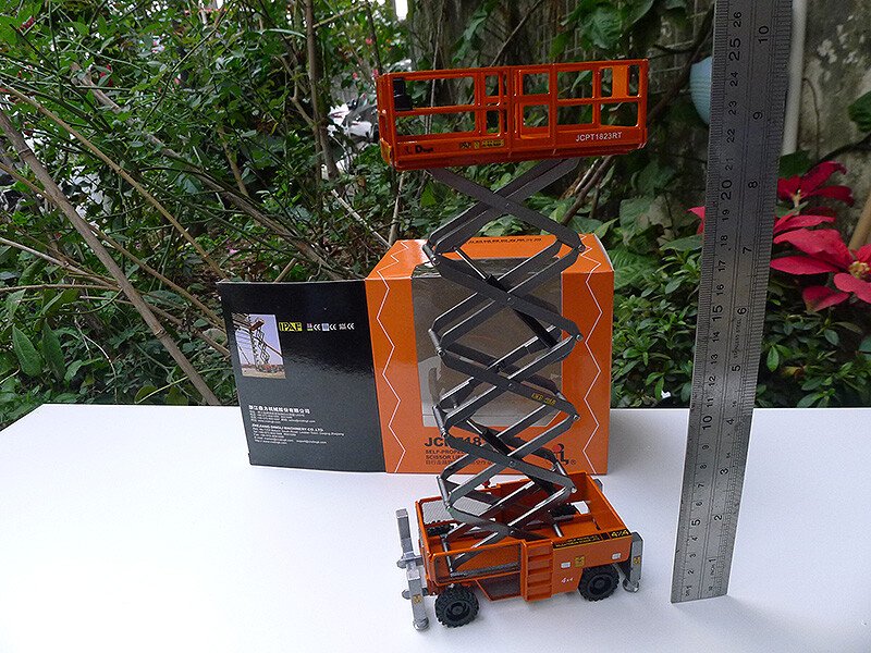 1/40 DINGLI JCPT1823RT SELF PROPELLED ROUGH-TERRAIN SCISSOR LIFTS MODEL