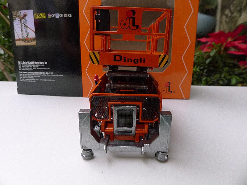 1/40 DINGLI JCPT1823RT SELF PROPELLED ROUGH-TERRAIN SCISSOR LIFTS MODEL