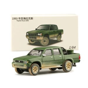1:64 For Hilux 1993 Muddy Model Car Diecast Toy Vehicle Gift Collection Green