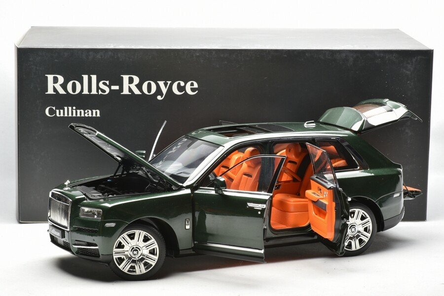 1:18 Rolls-Royce Cullinan Green Diecast Model Car New