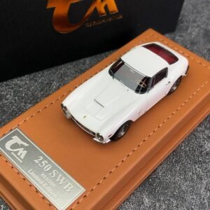 TCM 1:64 Ferrari 250gt SWB classic white resin limited collection car model