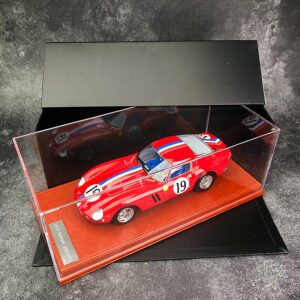 1: 18 Ferrari 250 GTO classic collection car model