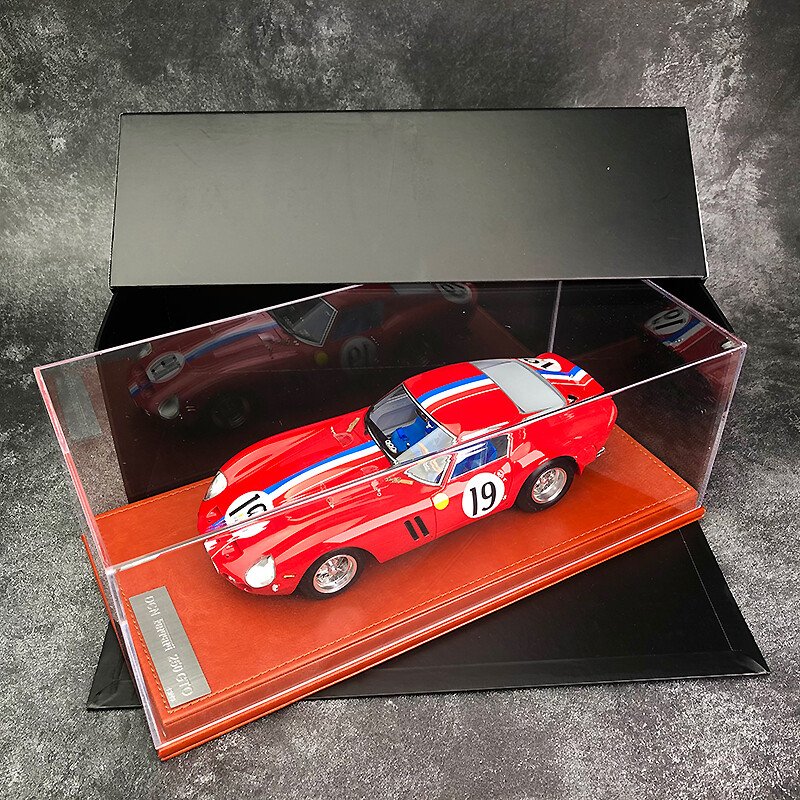 1: 18 Ferrari 250 GTO classic collection car model