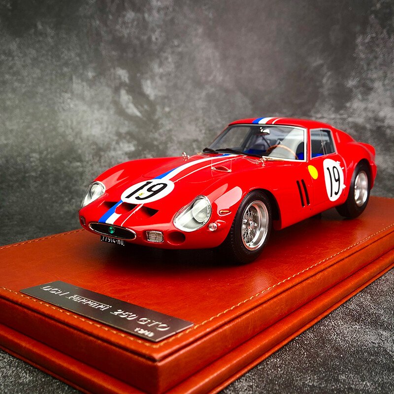 1: 18 Ferrari 250 GTO classic collection car model