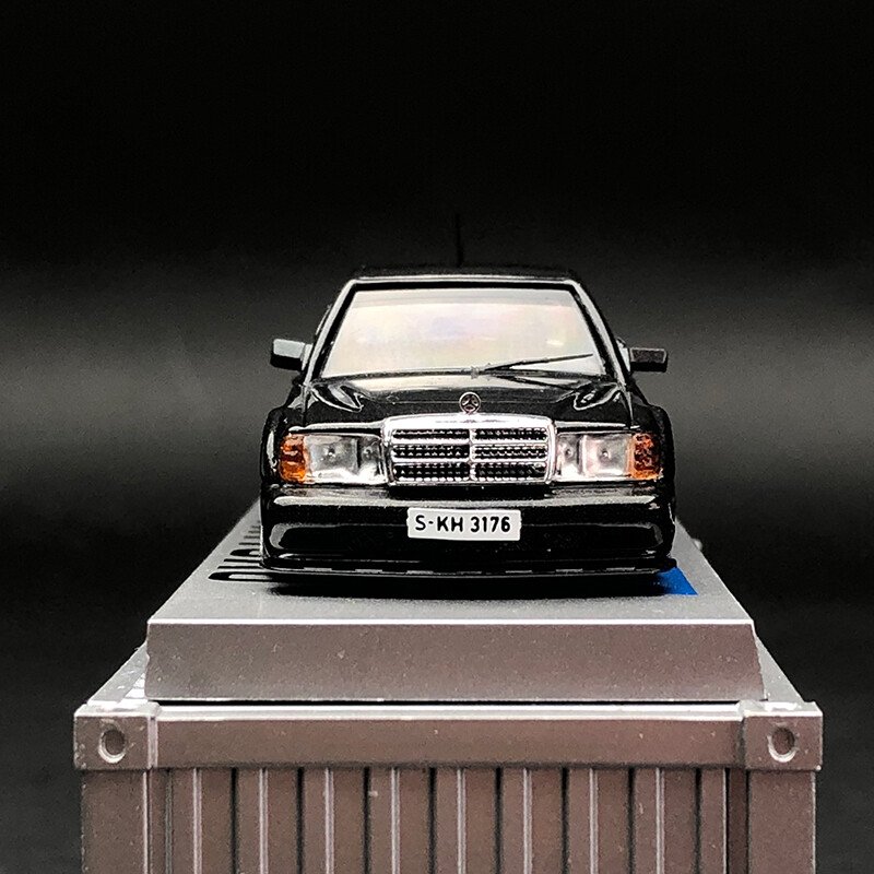 Tw Benz 190E 2.5 Evo 1:64 car model with container alloy collection ornaments