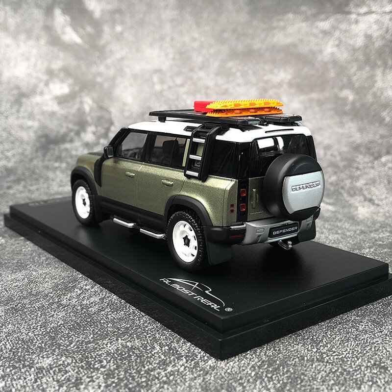 Most real 1:43 defender kit 90 110 alloy car model