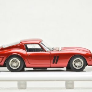 1: 64 SCM MY64 Ferrari 250 GTO 1962 Car Model Red / Blue