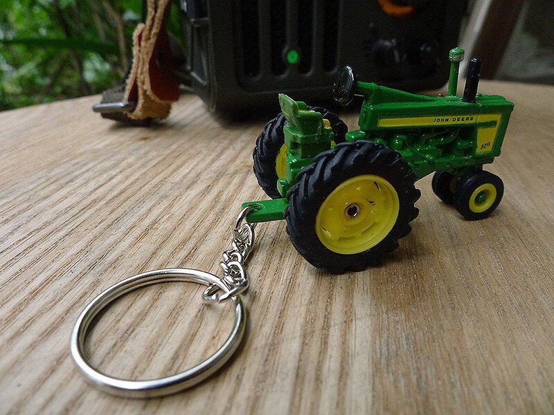 1:64 for John 720 Tractor Keyring Mobile Phone Chain Pendant Key Chain Gifts