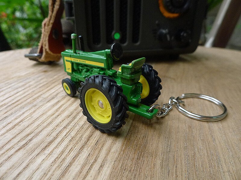 1:64 for John 720 Tractor Keyring Mobile Phone Chain Pendant Key Chain Gifts