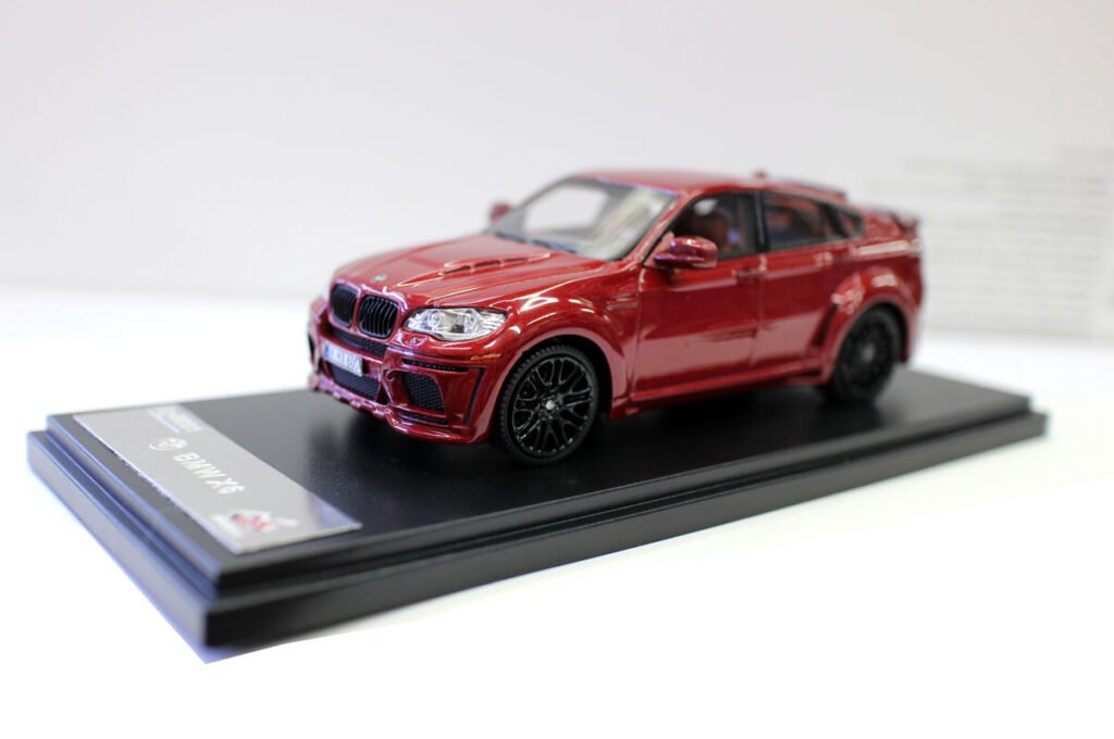 BMW X6 1/43 Car Model