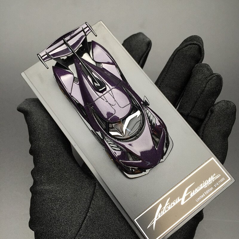 Peako 1:64 Apollo ie Helios car model