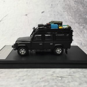 Master 1:64 Land Rover 110 long axle alloy car model