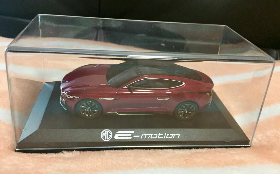 1/43 MG E-motion diecast model - 图片 1