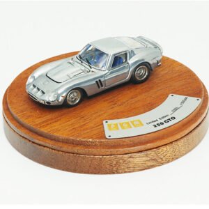 PGM 1:64 Ferrari 250 GTO 172 alloy collection car model