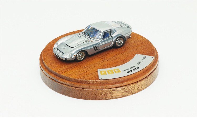 PGM 1:64 Ferrari 250 GTO 172 alloy collection car model