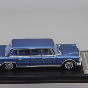 1:64 Scale Merceders-Benz 600 Pullman W100 Diecast Car Model Blue