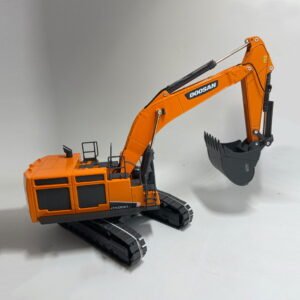 1/50 DOOSAN DX800LC Hydraulic Excavator Engineering Vehicle Diecast Model