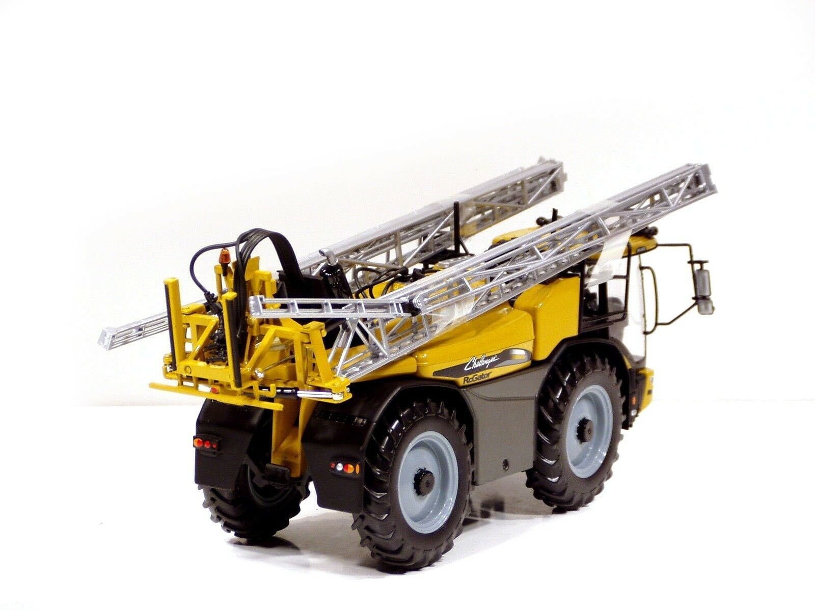 1/32 Challenger 655 Sprayer Agricultural Vehicle Model - 图片 2