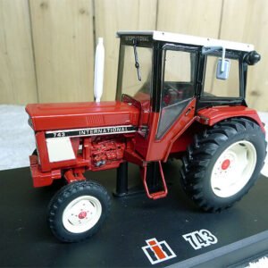 1/32 IH 743 2x4 Alloy Tractor Agricultural Vehicle Model
