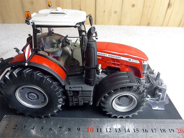 1/32 for Ferguson 8740S Tractor Model