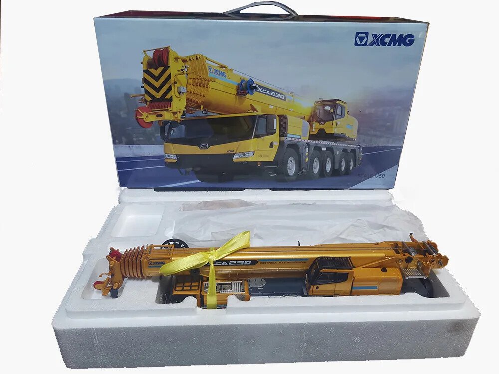 1:50 XCMG XCA230 Mobile Heavy Crane Truck Engineering Machinery DieCast Model