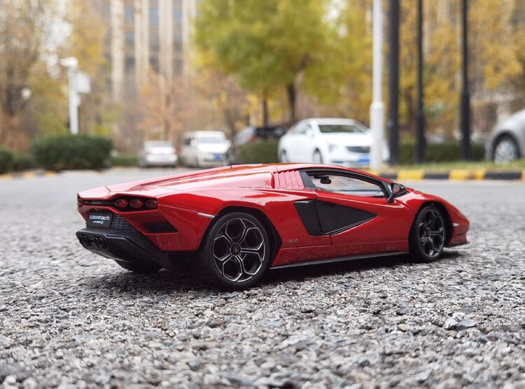 1/18 for Lamborghini Countach LPI800-4 Diecast Car Model Rosso Efesto Met.Red