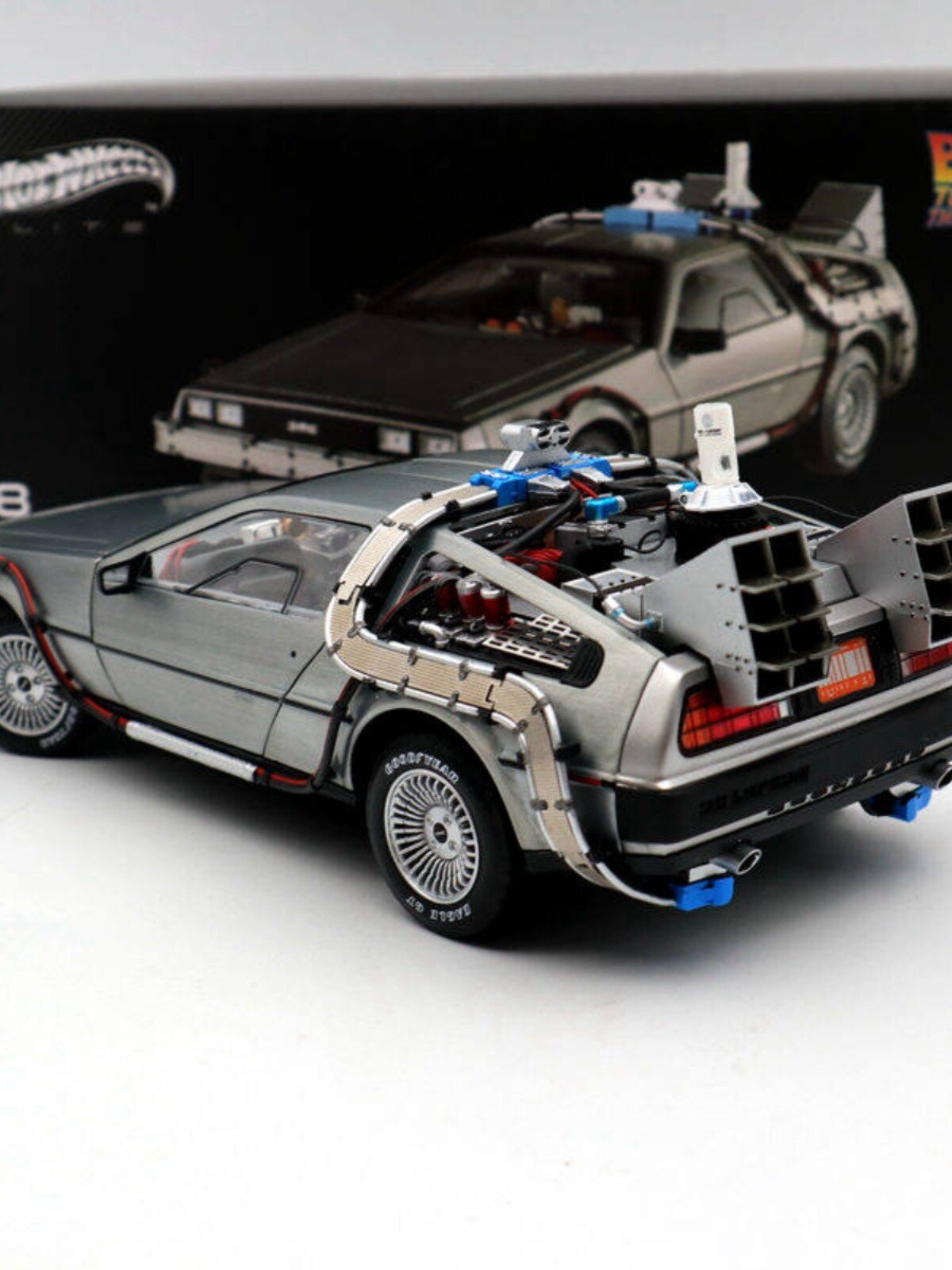 1/18 Back To The Future Time Machine Fly Diecast Car Model Gift - 图片 6