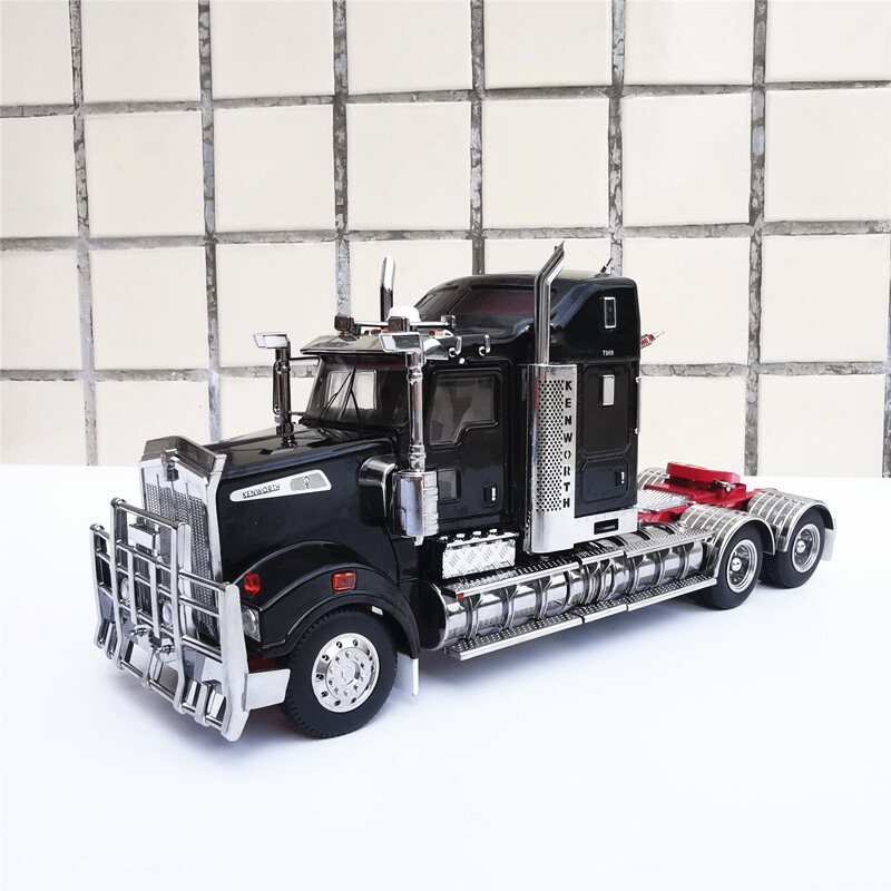 1:32 Alloy for Kenworth T909 Australian Truck Tractor Transporter Truck Model
