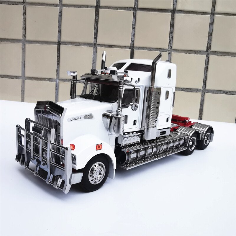 1:32 Alloy for Kenworth T909 Australian Truck Tractor Transporter Truck Model
