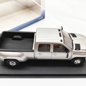 GLM 1/43 For Chevrolet Silverado 3500HD 4x4 pick-up truck Model Toys - 图片 2