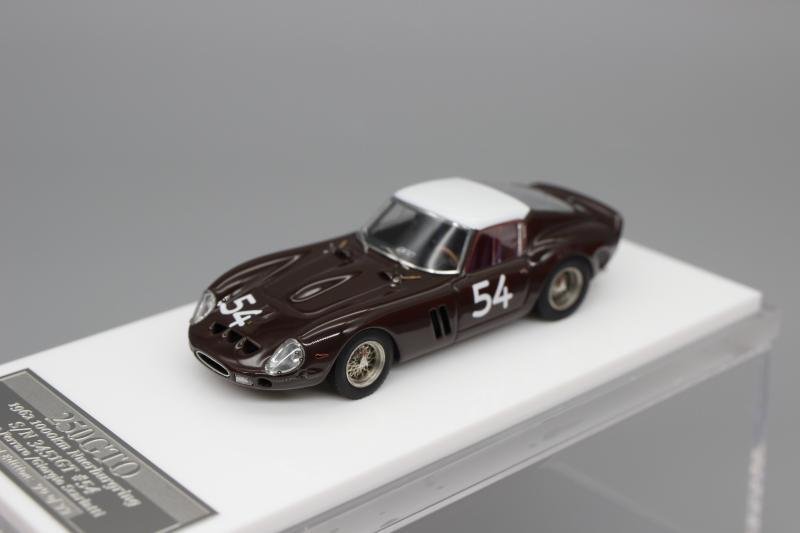 MY64 1:64 racing model Ferrari 250 GTO resin 1962 Nurburgring Gulf