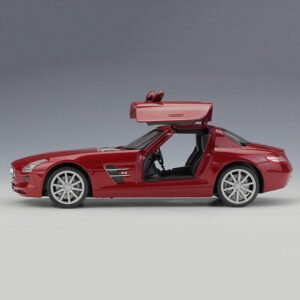 Welly 1:24 Scale Mercedes Benz SLS AMG Red Diecast Model Racing Car