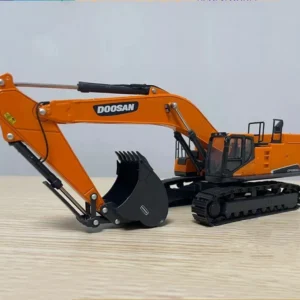1/50 DOOSAN DX800LC-9 Crawler Excavator Engineering Vehicle Diecast Model