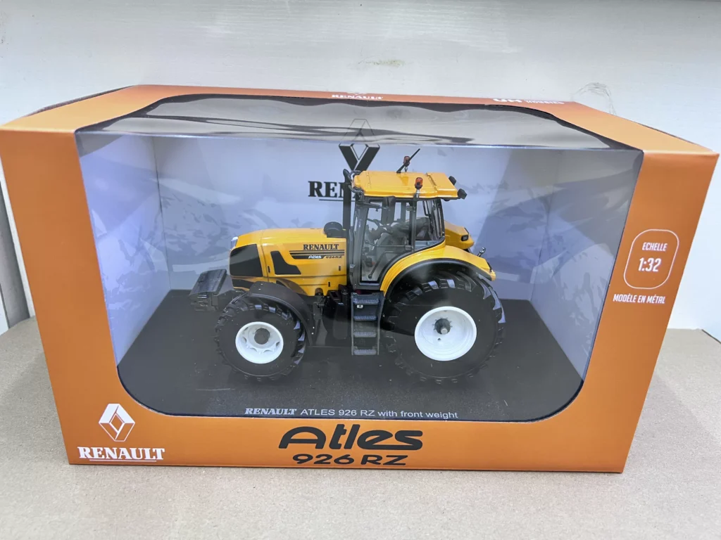 UH6827 1:32 Renault Altes 926 RZ Reynolds Tractor Agricultural Vehicle Alloy Agricultural Machine Model
