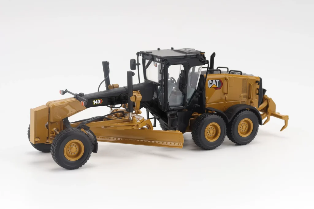 DM 1:50 CAT 140 Caterpillar self-propelled grader alloy construction truck forklift model 85794