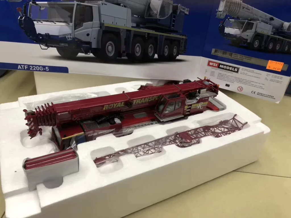 WSI 1:50 TADANO ATF 220G-5 EURO 4 Multi-field crane model 51-2025