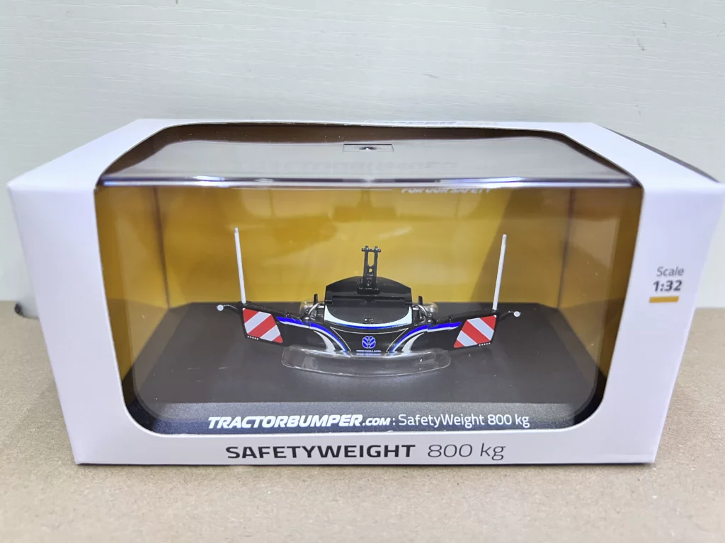 UH6685 1:32 Safetyweight 800Kg New Holland Tractor front bar weight model