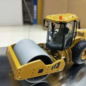 DM 1:50 CAT CS11 GC Caterpillar vibrating earth tamper roller alloy engineering vehicle model 85589 - 图片 4