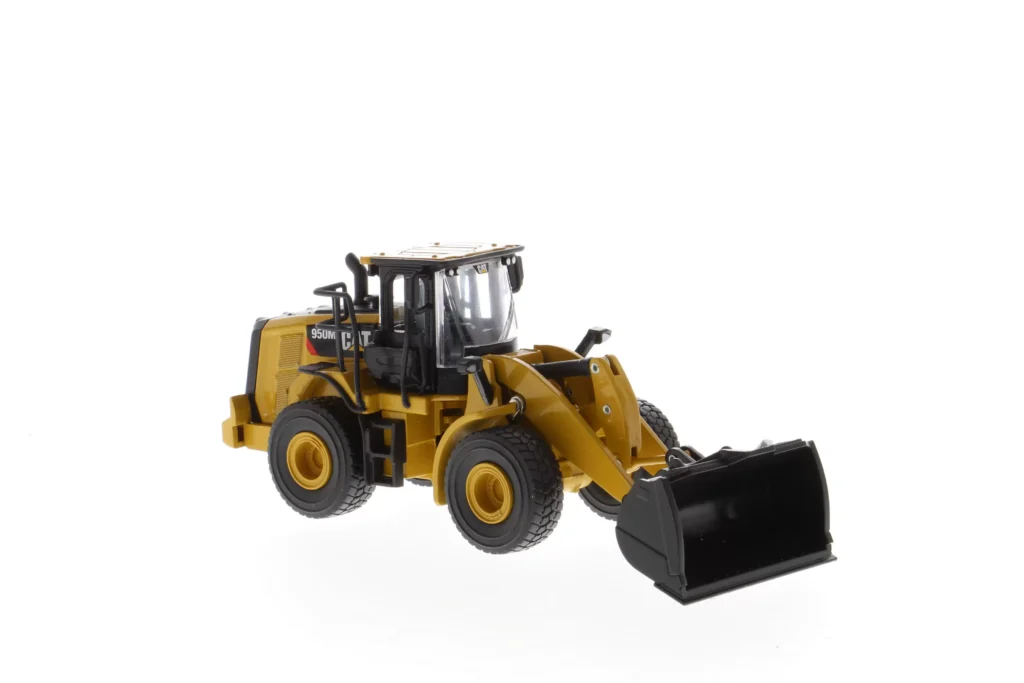 DM 1:64 CAT 950M Caterpillar Wheel Loader Forklift Clamping Forklift Model 85635