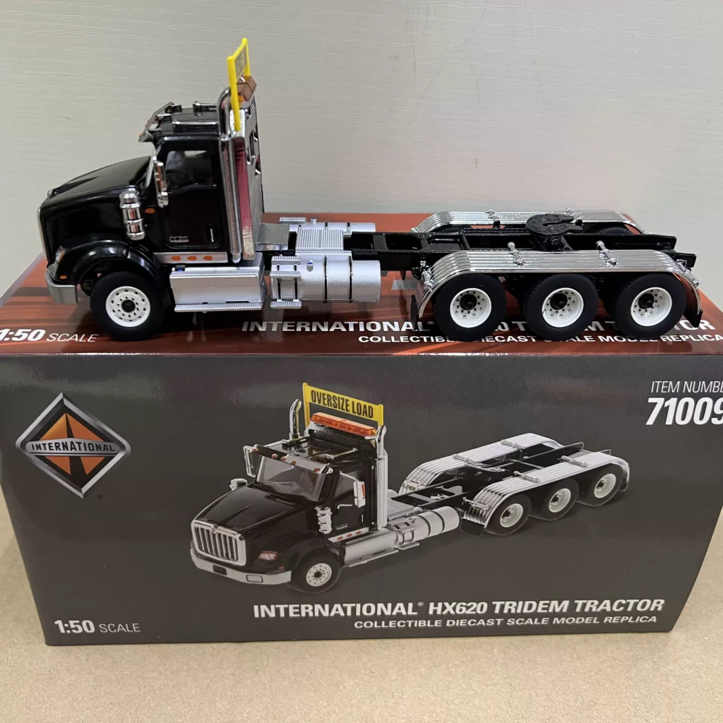 DM 1:50 INTERNATIONAL HX620 International Truck Tractor Triaxial American Edition Tow Truck Model 71009