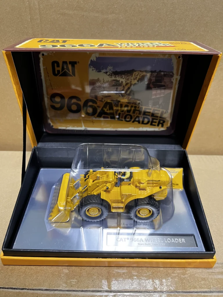 DM 1:50 CAT 966A Caterpillar Wheel Loader Alloy Forklift Construction Vehicle Model 85579